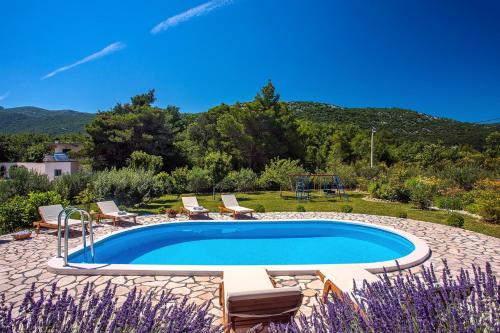 VILLA ANA - 3 bedroom villa with private pool and unspoiled natural environment - image 4