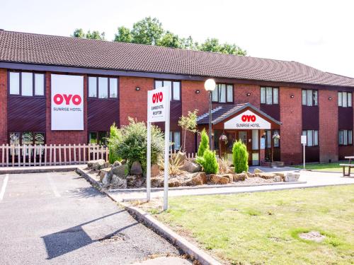 OYO Sunrise Hotel, A46 N Leicester - Thrussington