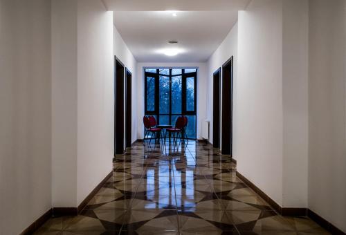 Hotel Hensch - image 5