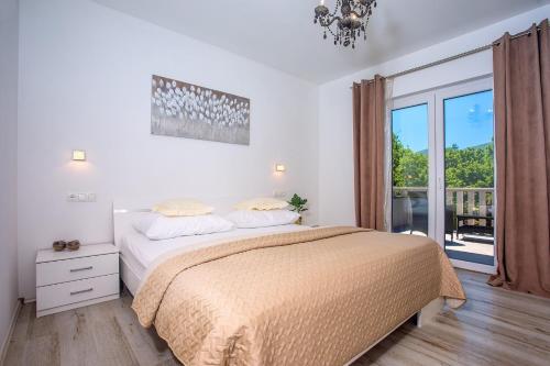 Villa Andrea with 5 bedrooms 50 sqm private pool a fun zone with PRO 9 Pool table outdoor playground - image 6