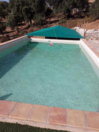 Skats, Alojamiento Los Chozos in Cazalla de la Sierra