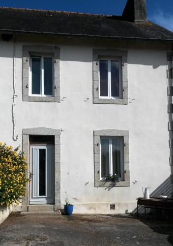 école buissonnière gîte gîte à louer Tréveller