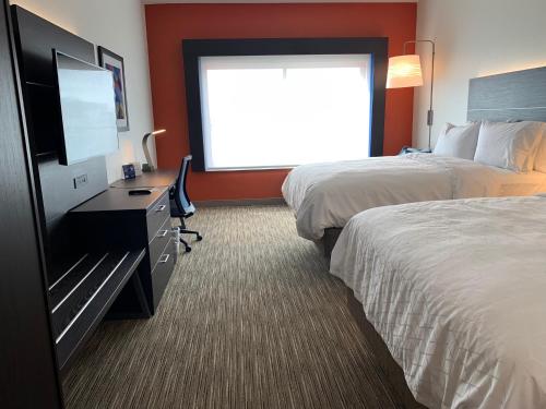 Holiday Inn Express & Suites - Aurora Medical Campus, an IHG Hotel