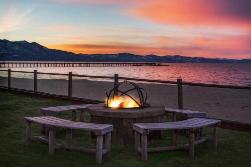 Tahoe Lakeshore Lodge & Spa