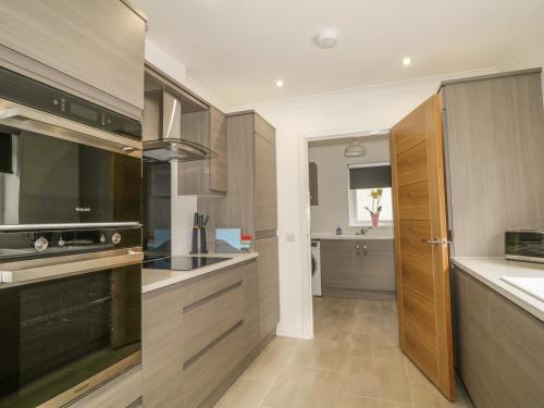 15 Waters Edge in 班夫