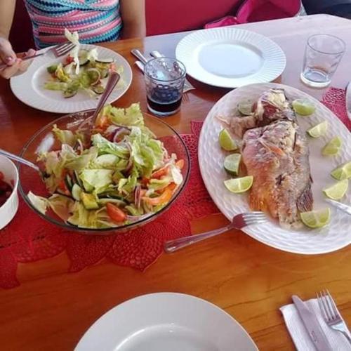 Mat och dryck, San Blas Islands - Private Cabin Over-the-Ocean + Meals + Island Tours in El Porvenir