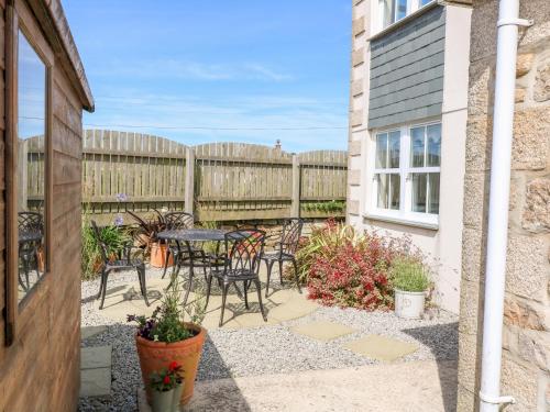 Henrys Croft - main image