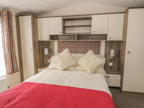 The Maple - image 13