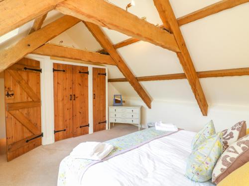 Great Bradley Cottage - image 4
