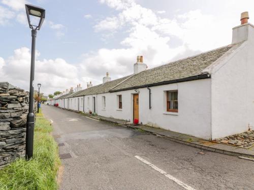 Grebe Cottage - image 5
