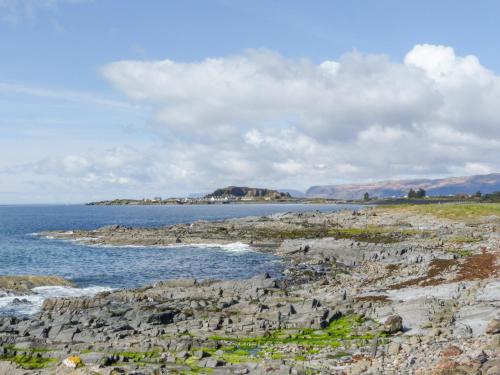 Grebe Cottage - image 9