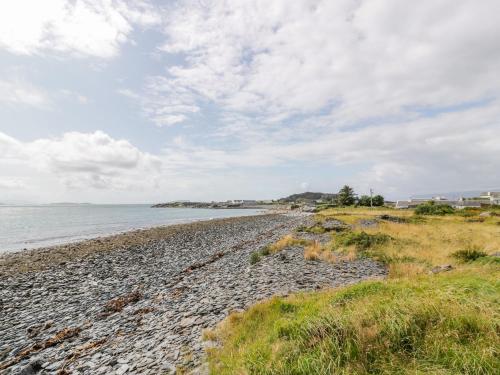 Grebe Cottage - image 7