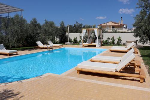 Nereides Luxury Villas 4 in Kato Almiri