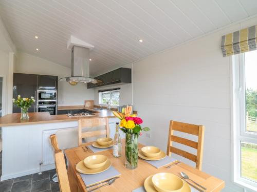 Birch Lodge in Teigngrace
