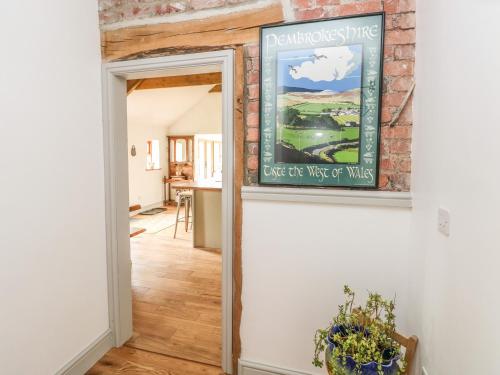 The Old Farm Shop - image 9