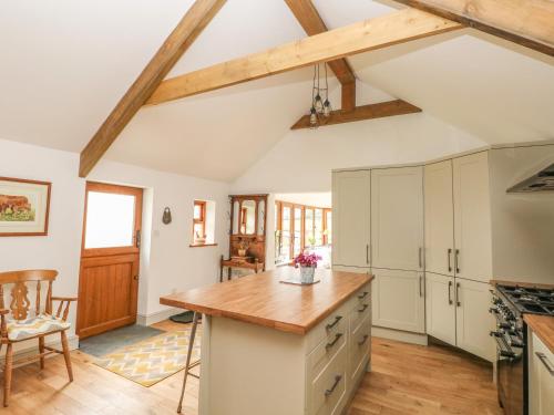 The Old Farm Shop - image 4