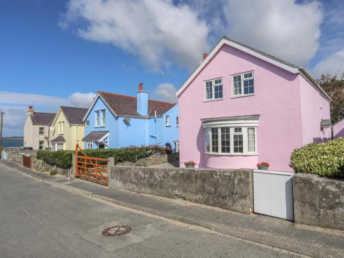 B&B Rhosneigr - The Pink House - Bed and Breakfast Rhosneigr