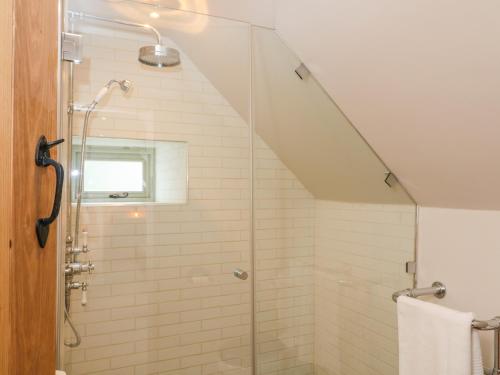 Easter Cottage - image 10