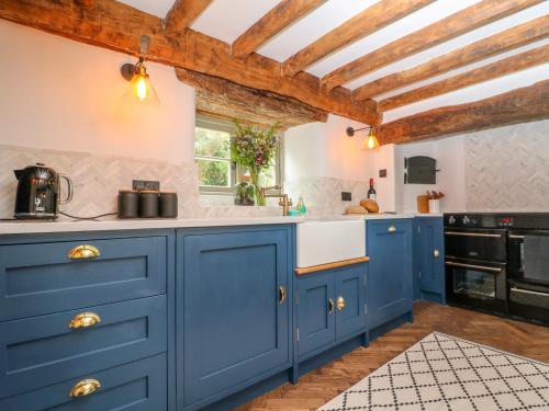 Easter Cottage - image 2