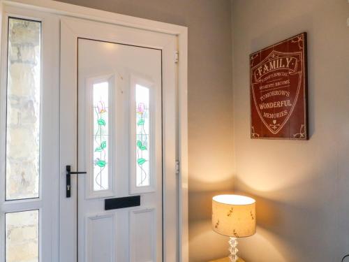 2 Ings Avenue - image 7
