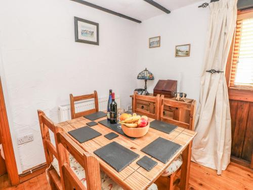 Cowslip Cottage in Rosemarket