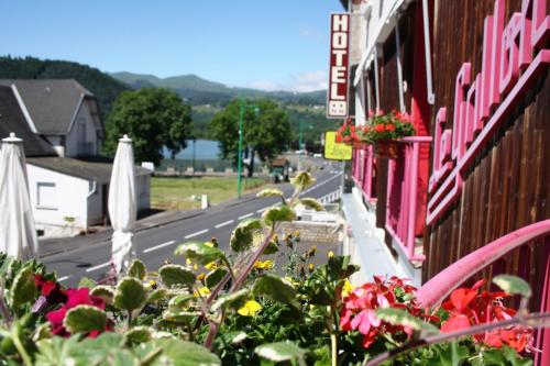 Hôtel Restaurant Le Grillon