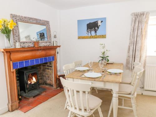 Boo Cottage - image 4