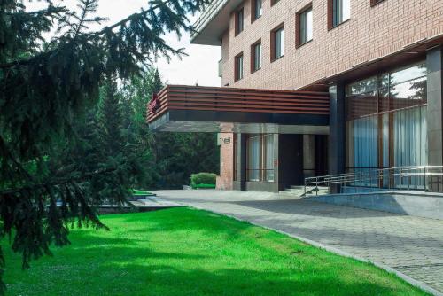 オクトヤブルスカヤ ホテル