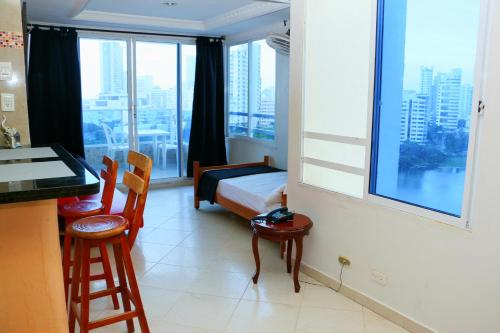 1C11 Apartamento en cartagena frente Al Mar con balcón Piso 11 aire acondicionado y wifi