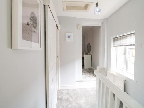 End cottage - image 8