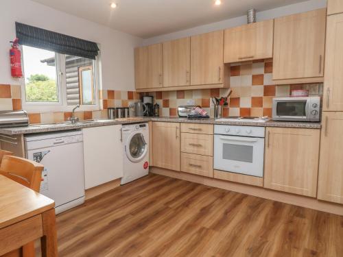 64 Waterside in Lanivet