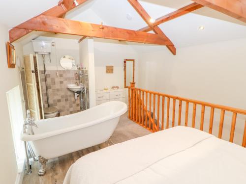 The Dove Cote in บรอมป์ตัน ออน สเวล