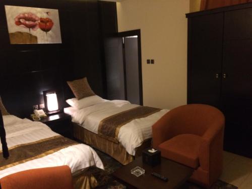 2 twin beds