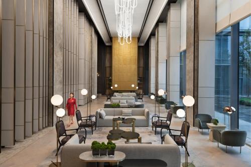 avla, Kempinski Hotel Hangzhou in okrožje Gongshu - razstavišče severna postaja