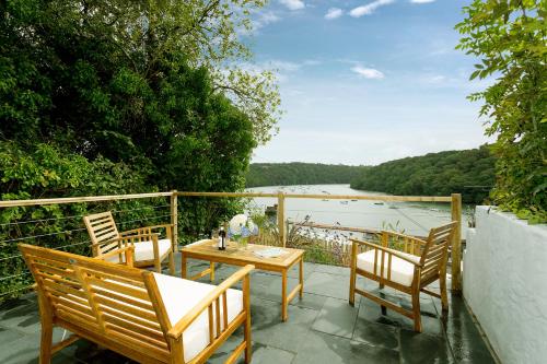 Balcony/terrace, Fal River Cottage in Malpas (Cornwall)