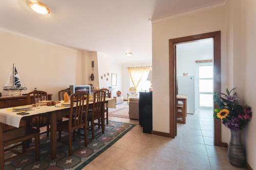  Best Houses 11 - Surf Baleal, Ferienwohnung in Peniche