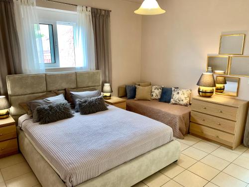  Spacious Cozy private room with bathroom, Pension in Athen