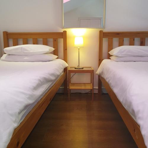 3 twin beds, 1 sofa bed