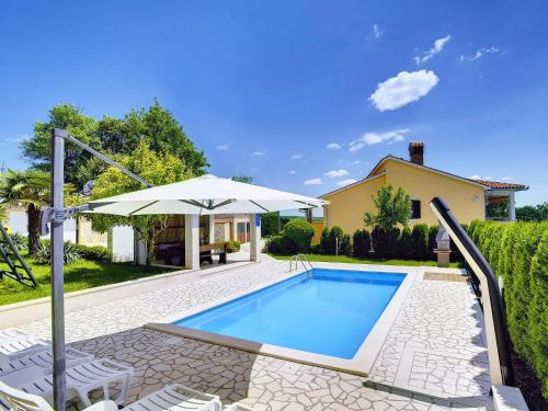  Holiday Home Semy, Pension in Lindar