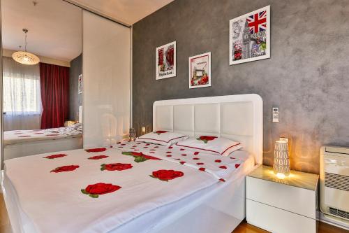 DeLux and Urban apartments Hotel Tre Canne Budva - image 12
