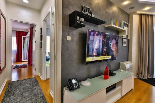 DeLux and Urban apartments Hotel Tre Canne Budva - image 9