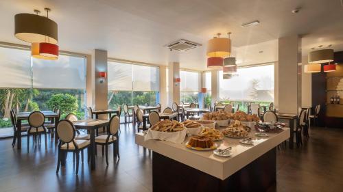 Hotel Vale Do Navio - main image