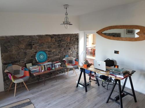 Easkey Hostel in เอียสกี