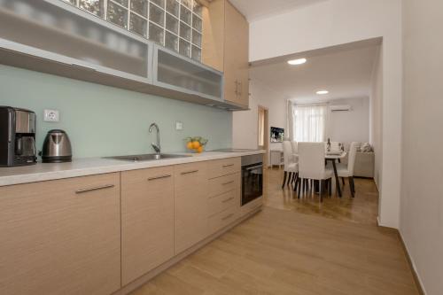 Edem BeachFront SeaView Dream Home In Beautiful Athens Riviera in Palaio Faliro, Atény (fotografie 5)