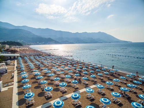 Mediteran Hotel & Resort - image 2