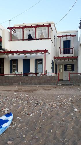  CAPTAIN-HOUSE in 84004 Kimolos