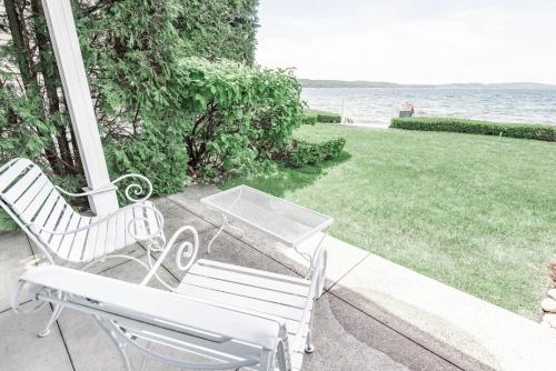 112 Water Street Inn - image 5