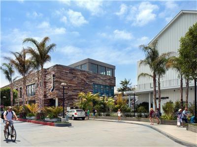 8A Peaceful oasis in Huntington Beach, USA