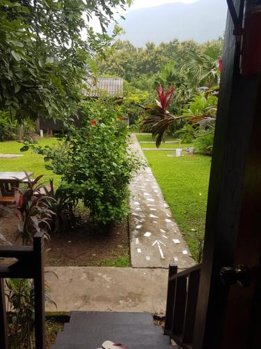 Lattanavongsa guesthouse and Bungalows in Muang Ngoy