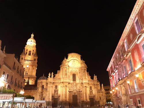  Nuevo junto a Catedral in Murcia